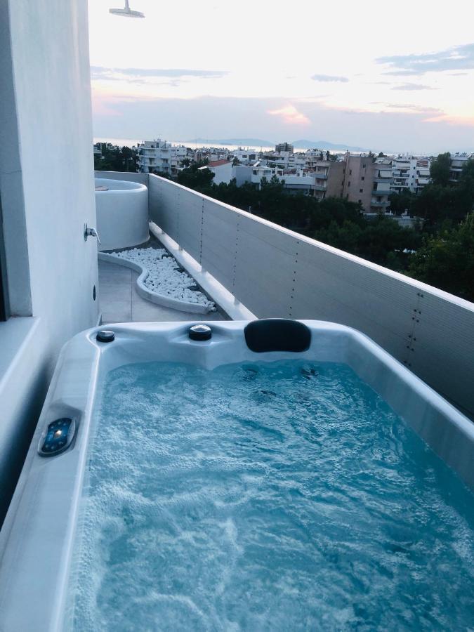 Amazing Suite At Glyfada With Sea View & Jacuzzi เอเธนส์ ภายนอก รูปภาพ
